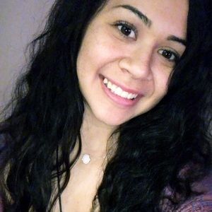 Meet your Posher, Mikala